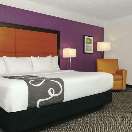 La Quinta Inn & Suites By Wyndham Ontario Airport מראה חיצוני תמונה