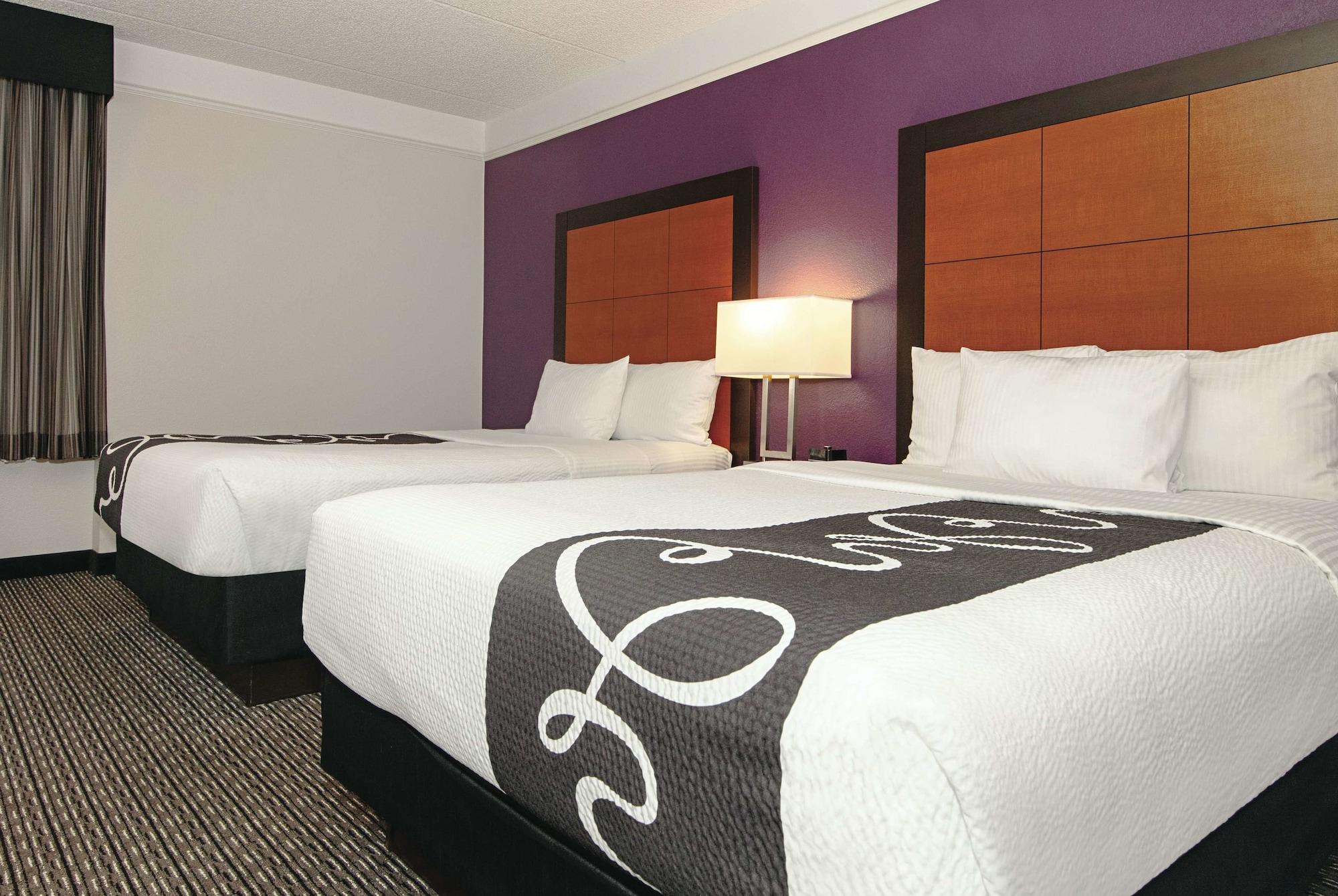 La Quinta Inn & Suites By Wyndham Ontario Airport מראה חיצוני תמונה
