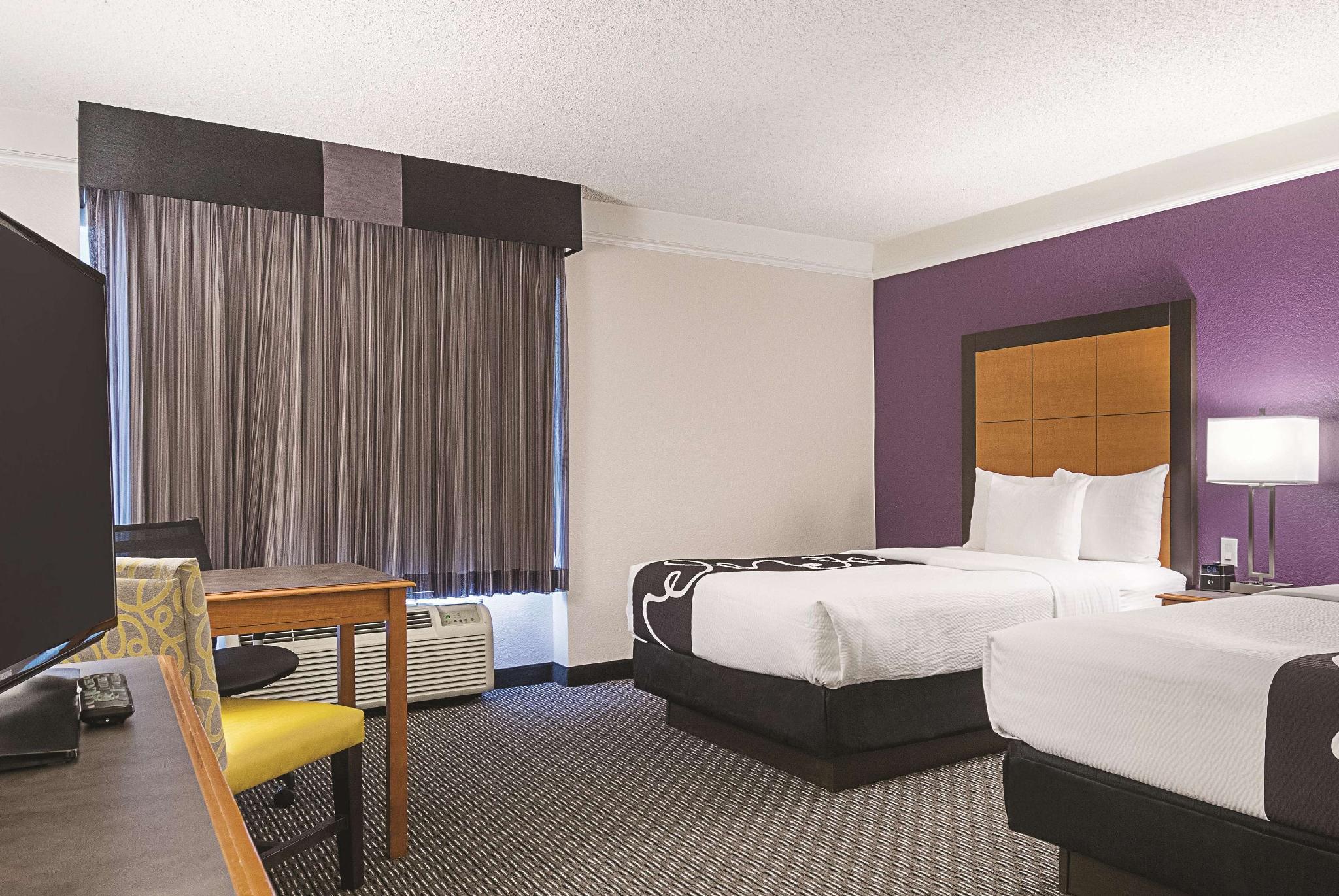 La Quinta Inn & Suites By Wyndham Ontario Airport מראה חיצוני תמונה