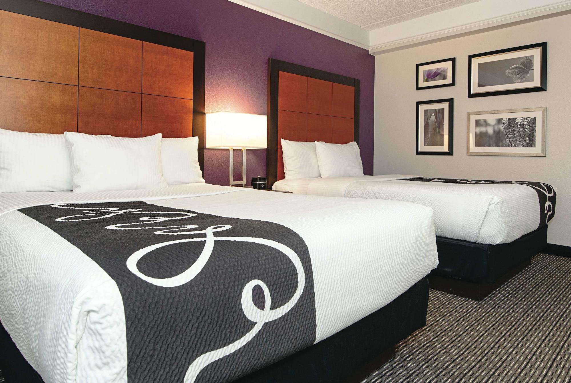 La Quinta Inn & Suites By Wyndham Ontario Airport מראה חיצוני תמונה