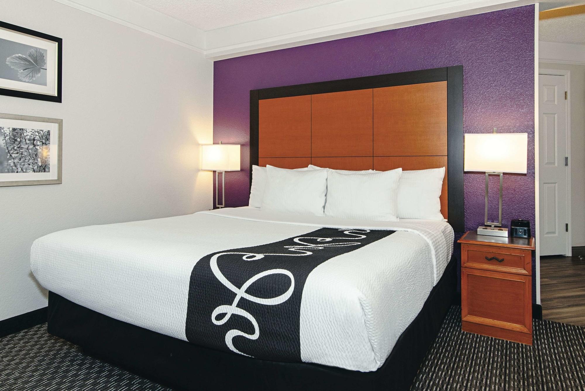 La Quinta Inn & Suites By Wyndham Ontario Airport מראה חיצוני תמונה