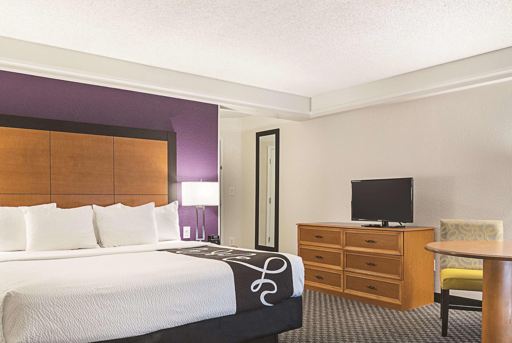 La Quinta Inn & Suites By Wyndham Ontario Airport מראה חיצוני תמונה
