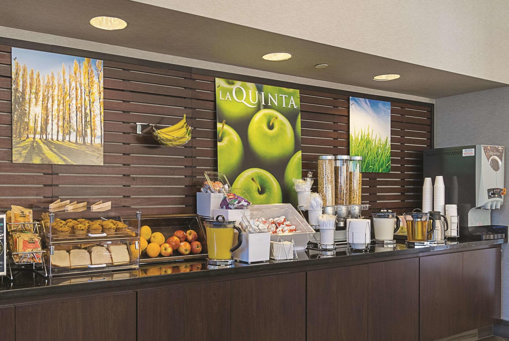 La Quinta Inn & Suites By Wyndham Ontario Airport מראה חיצוני תמונה