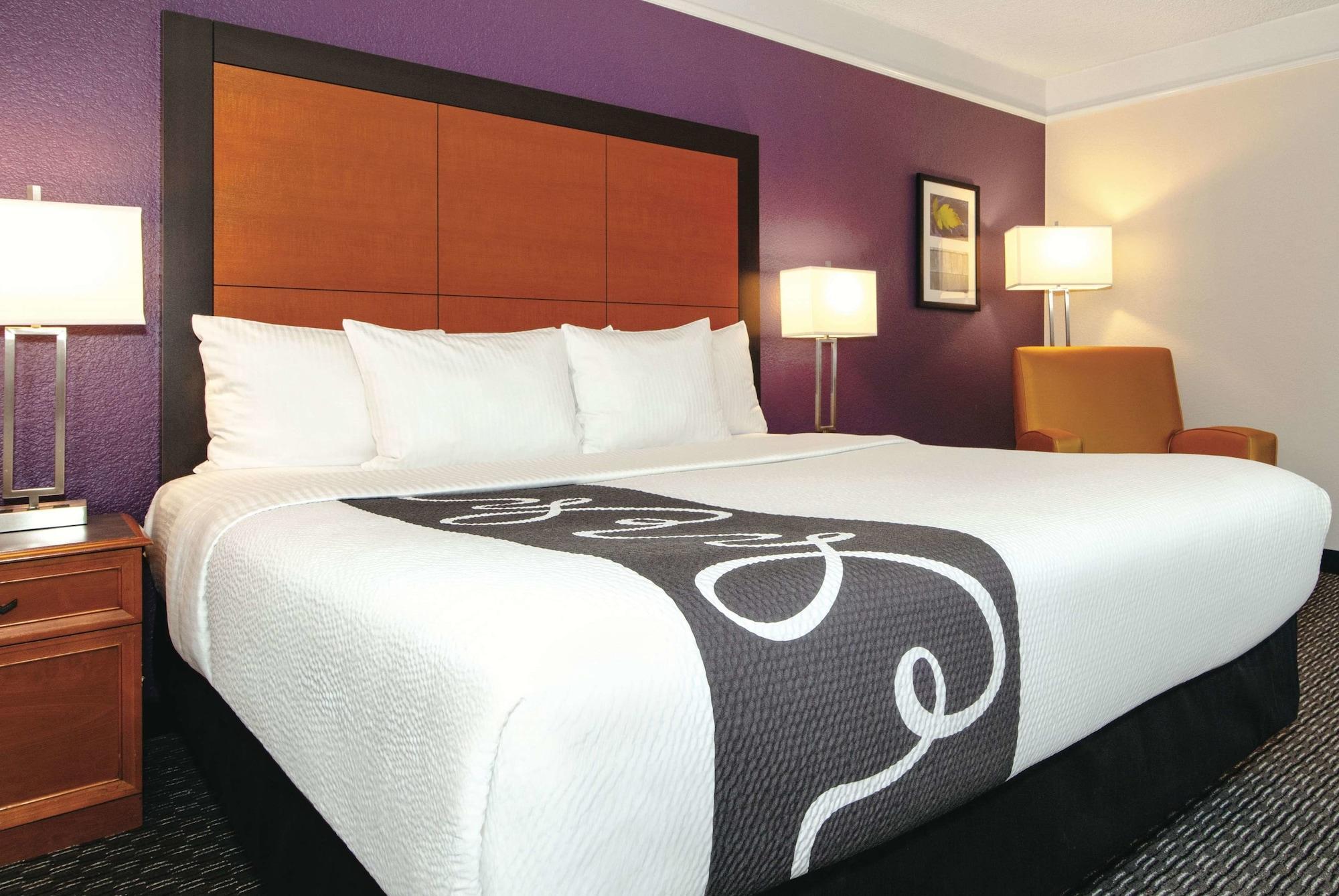 La Quinta Inn & Suites By Wyndham Ontario Airport מראה חיצוני תמונה
