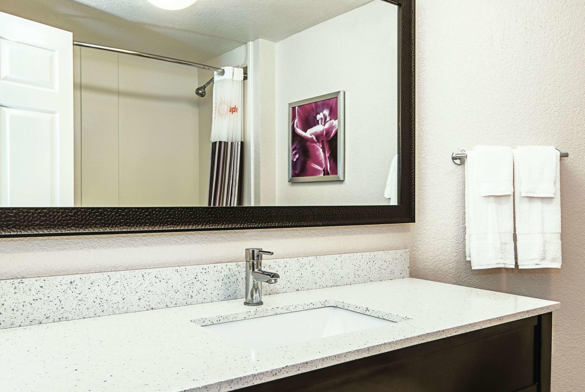 La Quinta Inn & Suites By Wyndham Ontario Airport מראה חיצוני תמונה