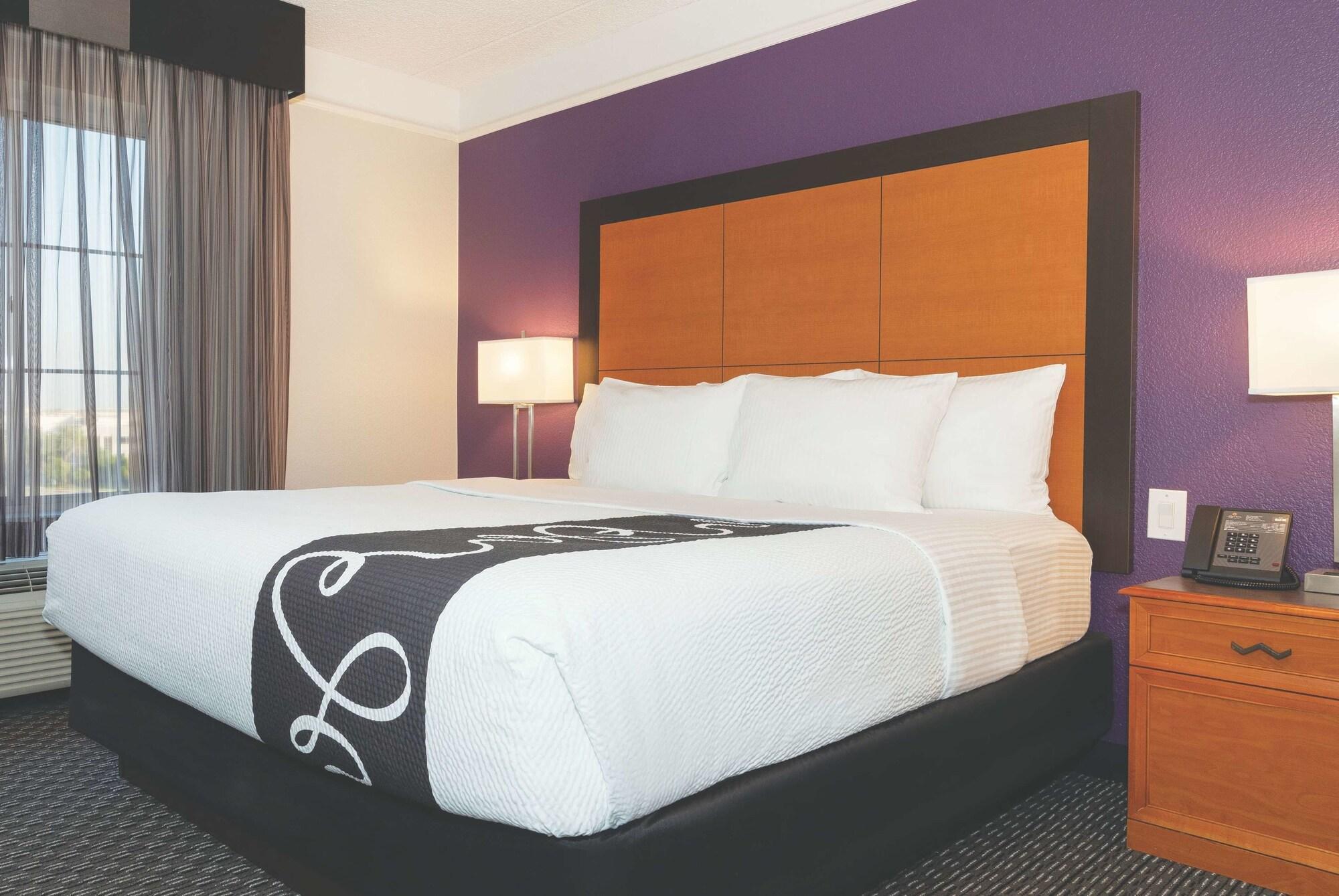 La Quinta Inn & Suites By Wyndham Ontario Airport מראה חיצוני תמונה